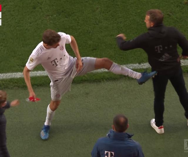 Der FC Bayern München Jersey wird zum wertvollsten Geschenk von Thomas Müller